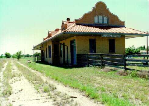 depot_35.jpg (21791 bytes)