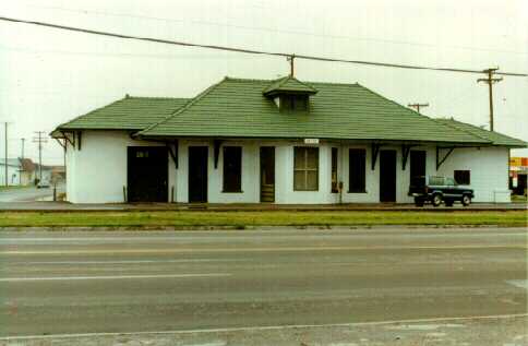 depot_46.jpg (16310 bytes)