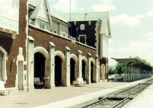 depot_50.jpg (21517 bytes)
